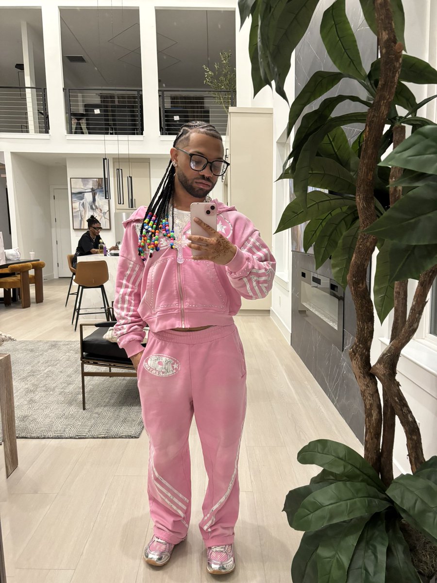 iamcalieb._ tweet media