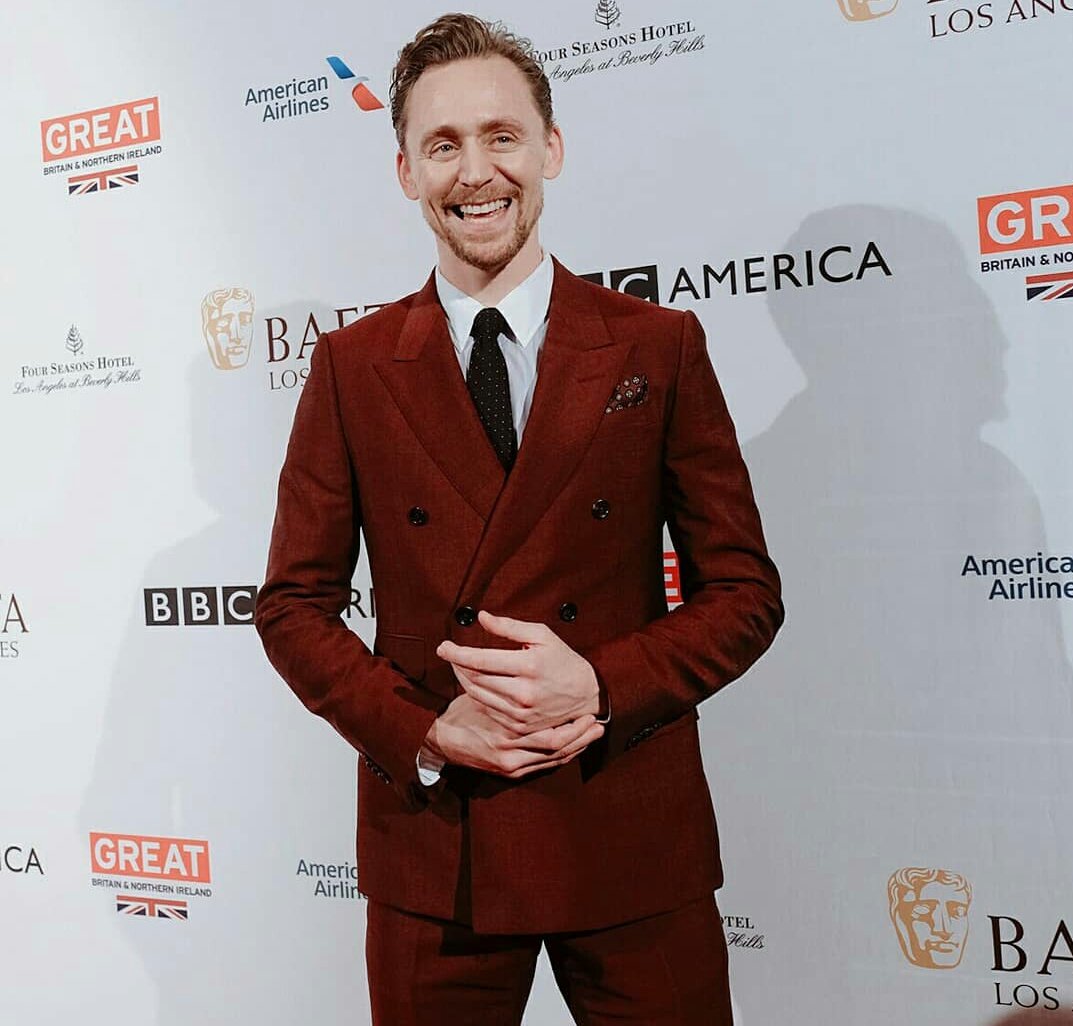 Best of Tom Hiddleston tweet media