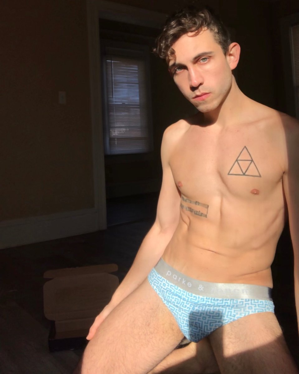 twunkthetwink tweet media