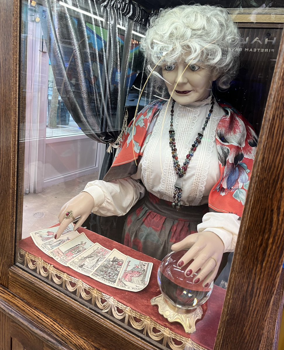 vanityFOX 🦊💫 tweet media