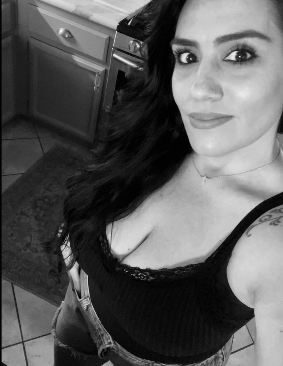 𝓢𝓱𝓮𝓻𝔂𝓵𝔂𝓷𝓷 🥀 tweet media