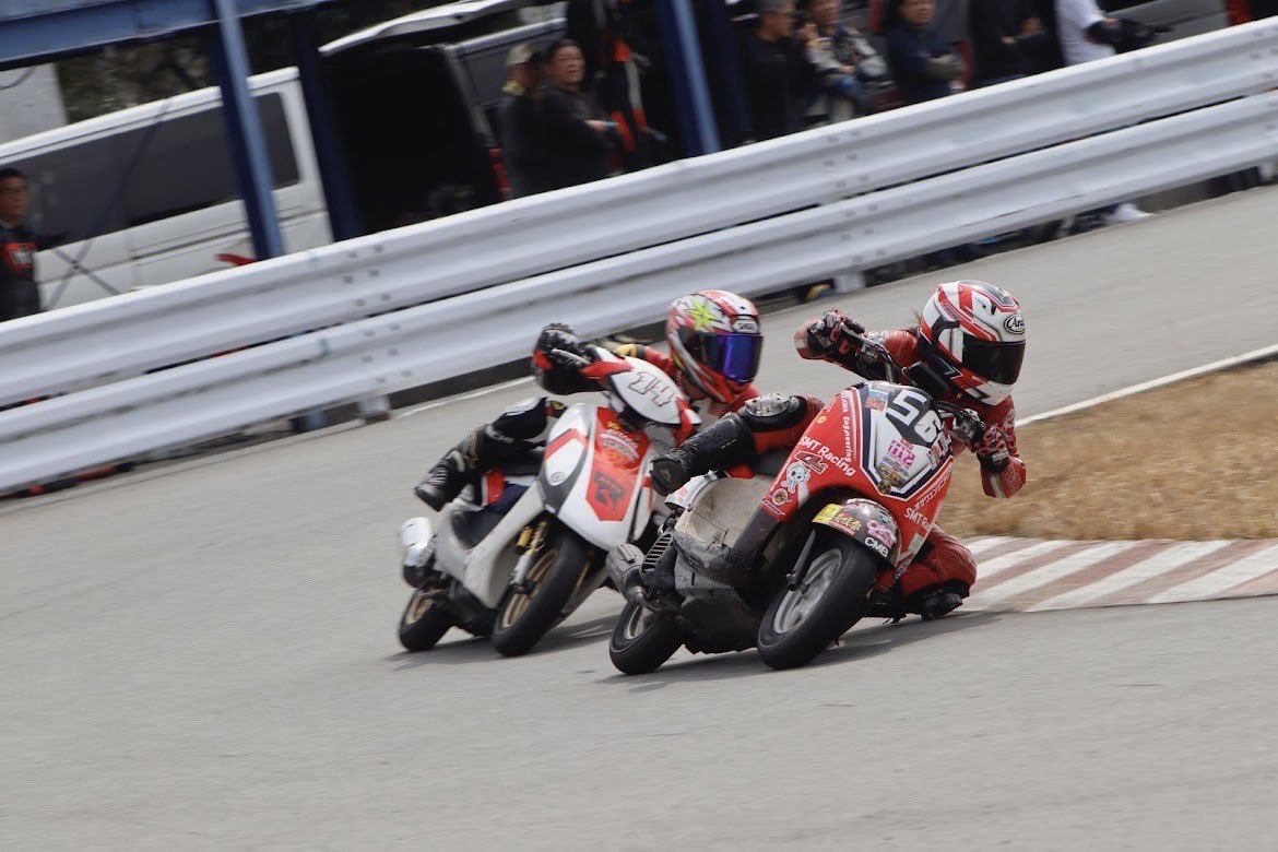 ﾚﾐﾚﾐ tweet media