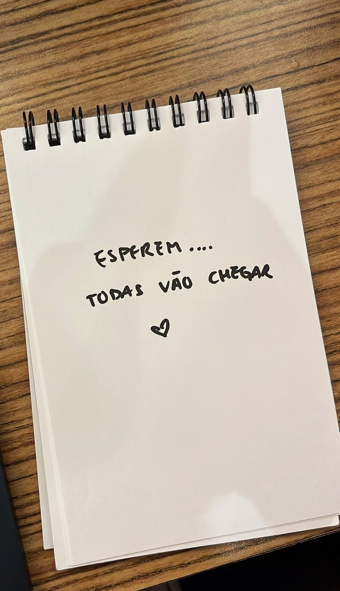 📲 Frostty Beats via storys do Instagram 

"Esperem... todas vão chegar ♡ "