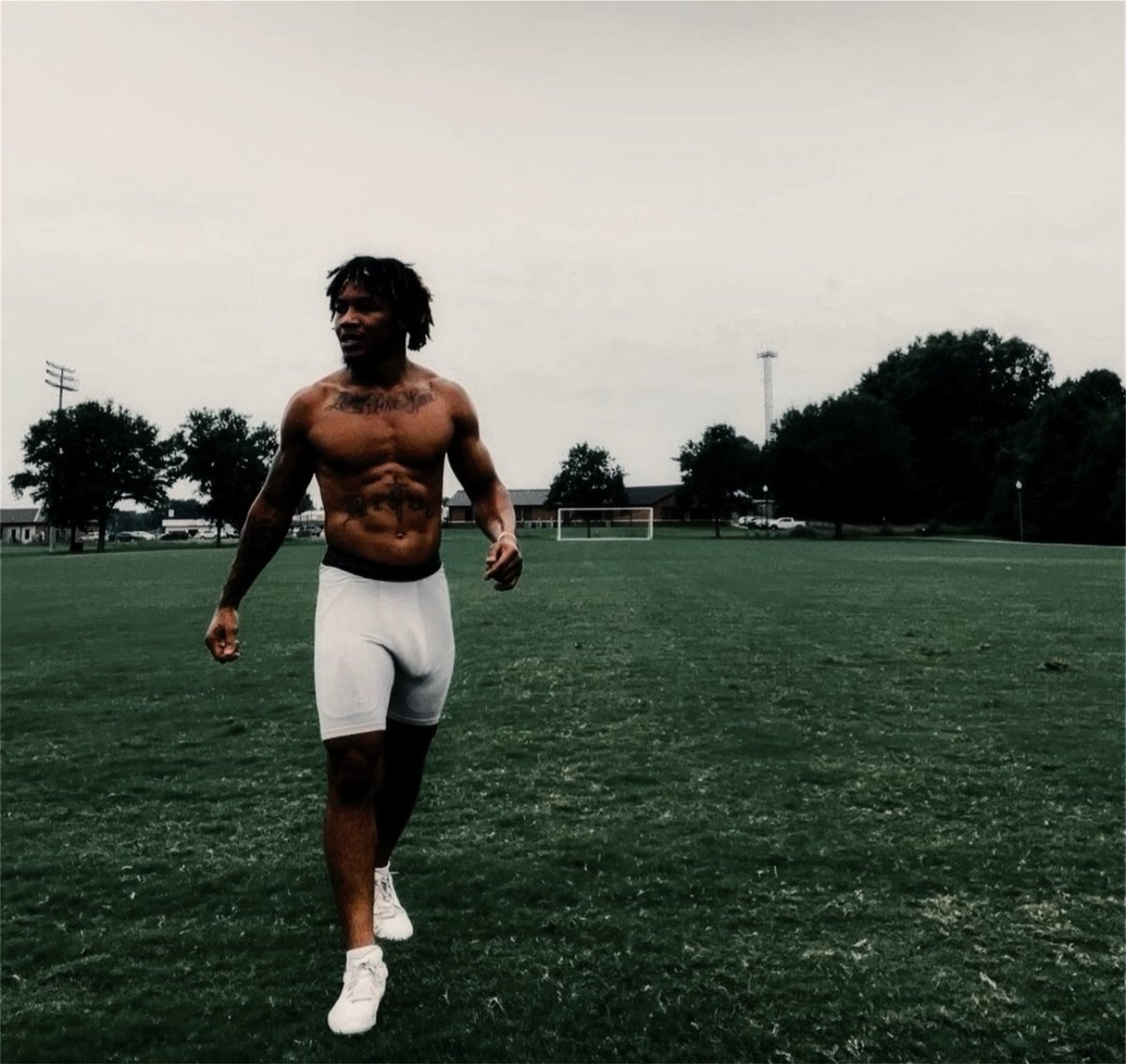 tarzaan🫕🗡️ tweet media