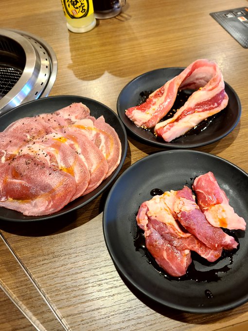 俺が晒せる肉はこれくらいしか……… 