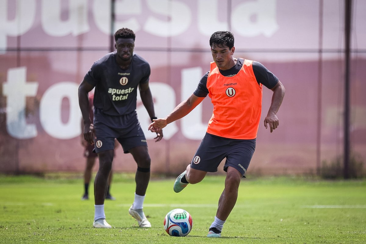 Universitario tweet media