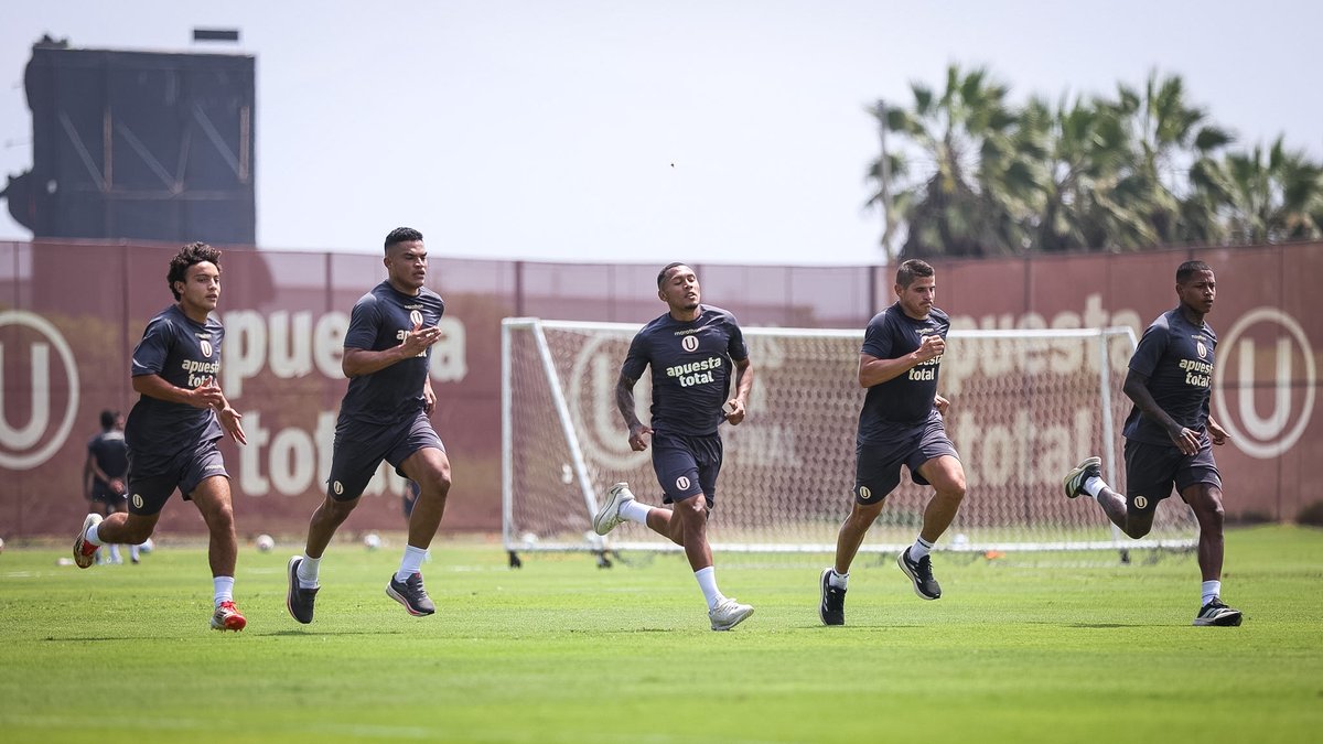 Universitario tweet media