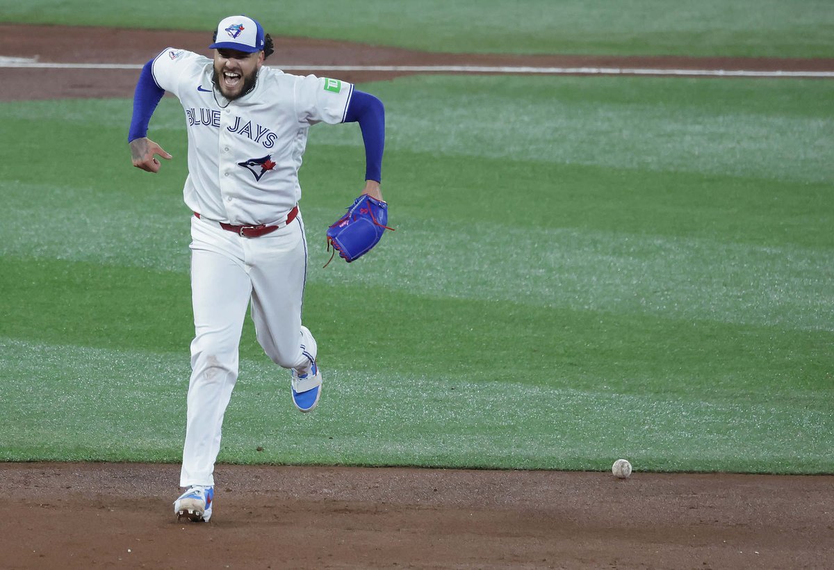 Steve Russell tweet media