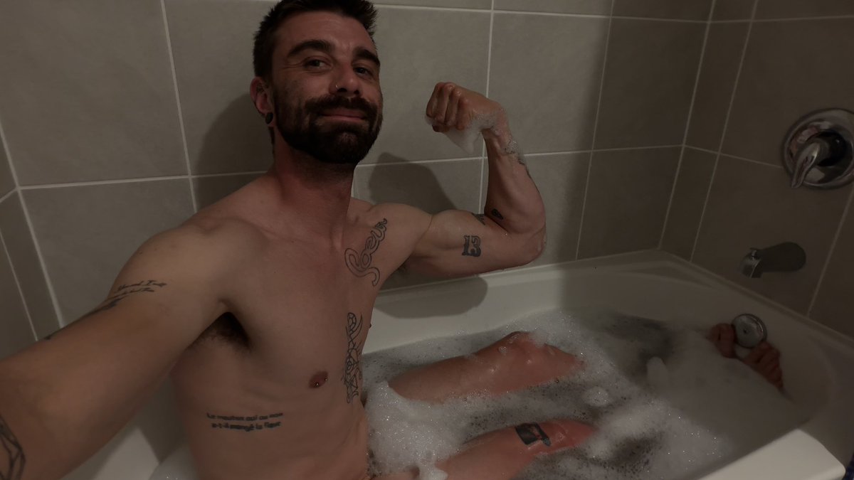 ariesmuscle tweet media