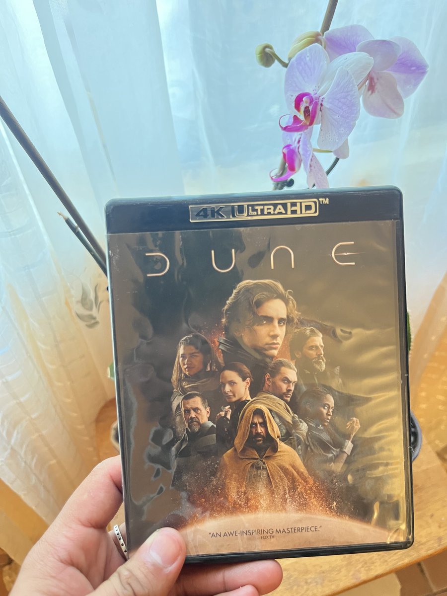 dunemex_'s tweet image. Lo veo nuevamente por qué es mi película favorita de las dos (Hasta ahora) 

#DuneMovie
#Dune 
@dunemovie 
@dunapelicula_