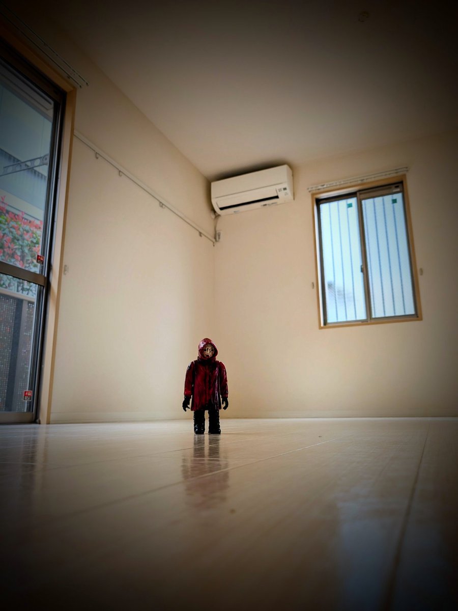 目撃情報367

#暗黒エンターテイメント 
#都市伝説の男 
#ソフビ