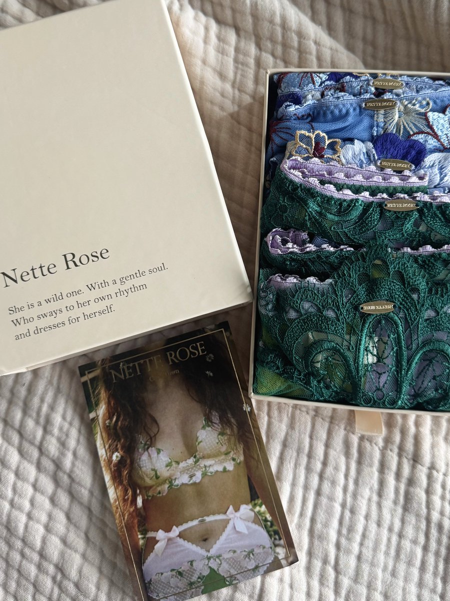 rowe ꩜ tweet media