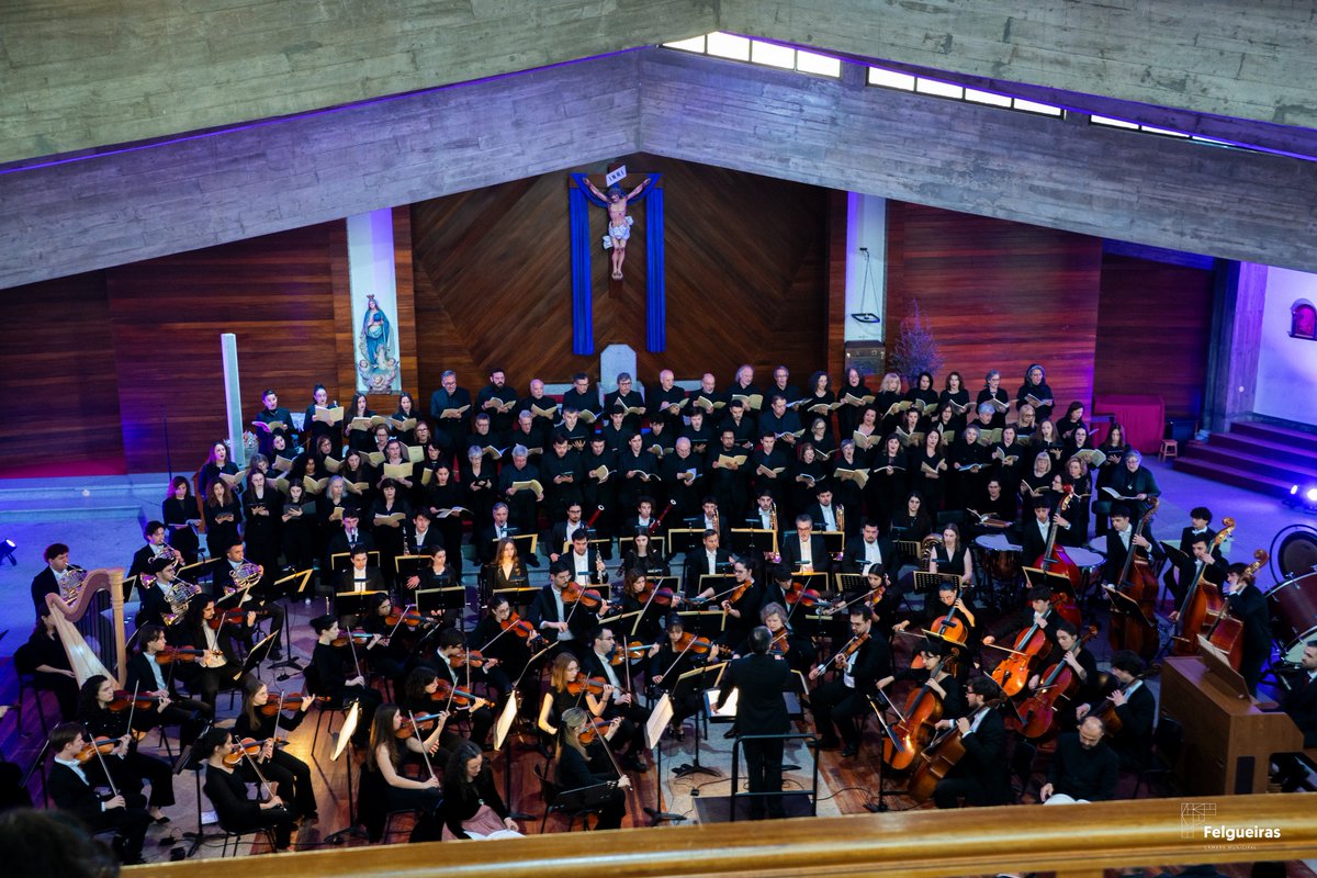 CONCERTO DE PÁSCOA - LIXA IGREJA NOVA - Coro Sé Porto, Coro Audivi Vocem e Solistas: Ana Santos, Mezzo-Soprano e Job Tomé, Barítono Encerr.o da XVI Edição do Festival Pão Ló – Mostra Internacional de Doçaria Tradicional. 100 Vozes, 50 Instrumentistas= Orquestra Clássica da Maia
