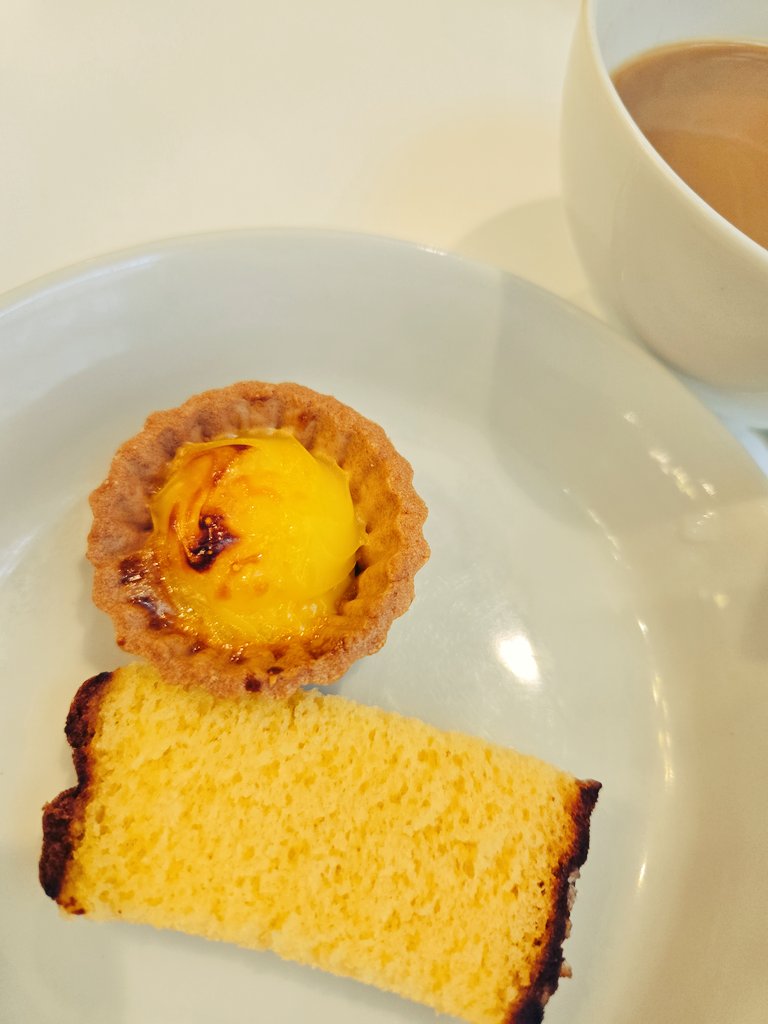 Brown wolf tweet media