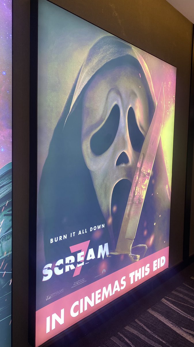 _xran19's tweet image. فلم اليوم scream 7 
عشان نعالج عُقده الطفوله 
10/8