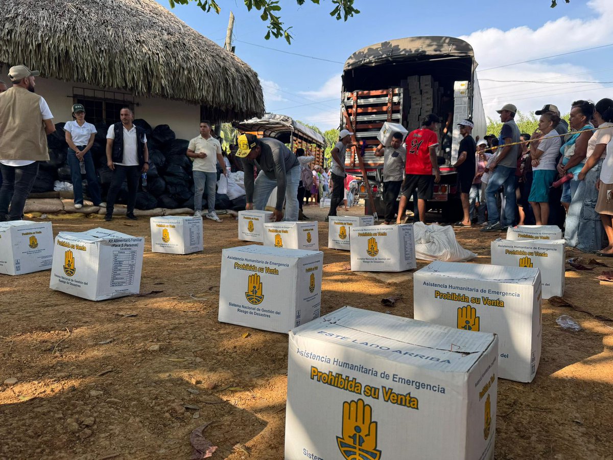 #AccionesPMU 🚨Llevamos kits de alimentos, aseo y cocina a 1.000 familias de Sabana Nueva, El Obligado y Caño Viejo, en zona rural de San Pelayo. 

Esta acción, en articulación con la <a href="/UNGRD/">UNGRD🇨🇴</a>, hace parte de la atención inmediata tras la emergencia.