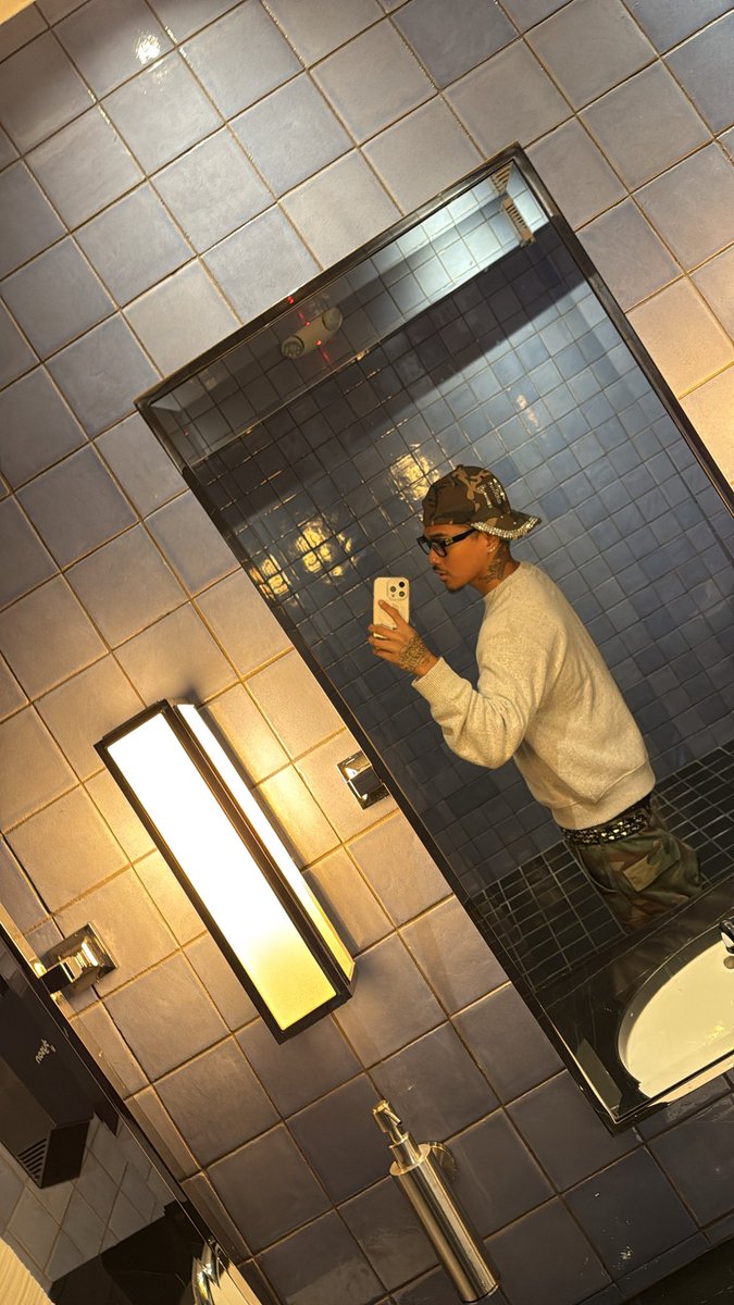 farfromundane's tweet image. random stuff from #mylife