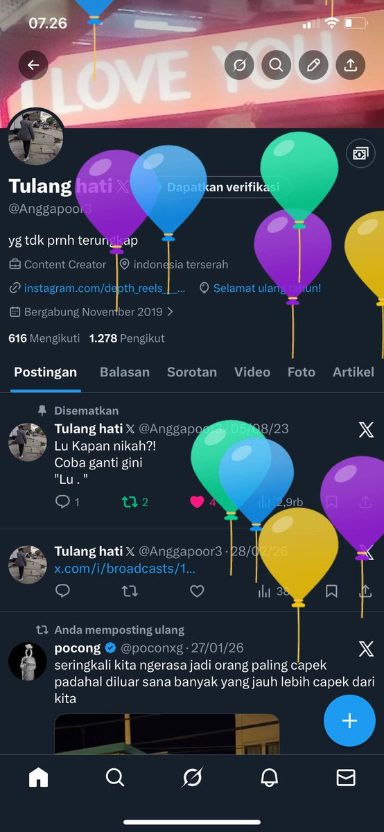 Anggapoor3's tweet photo. Aku jualan balon :) https://t.co/Qtfp82dqGJ