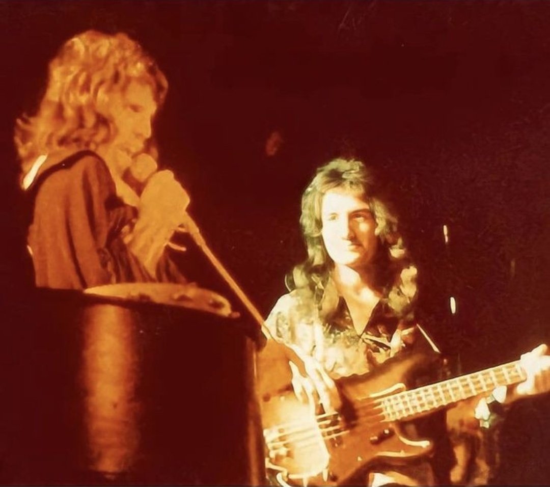 Deacy_amp tweet media