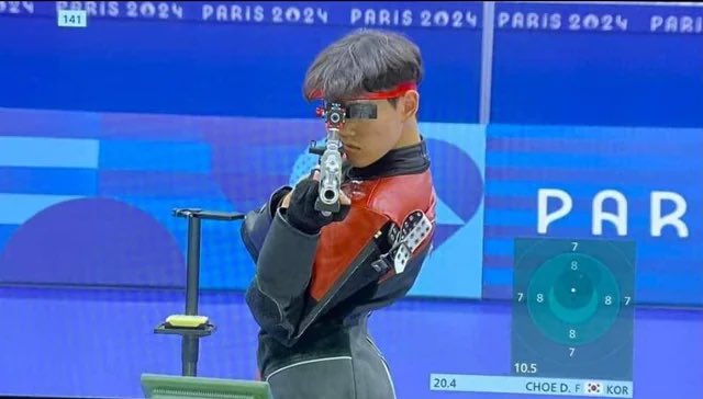 Stephen Lloyd tweet media