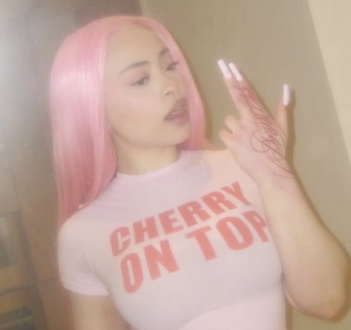 Josh ☆ tweet media