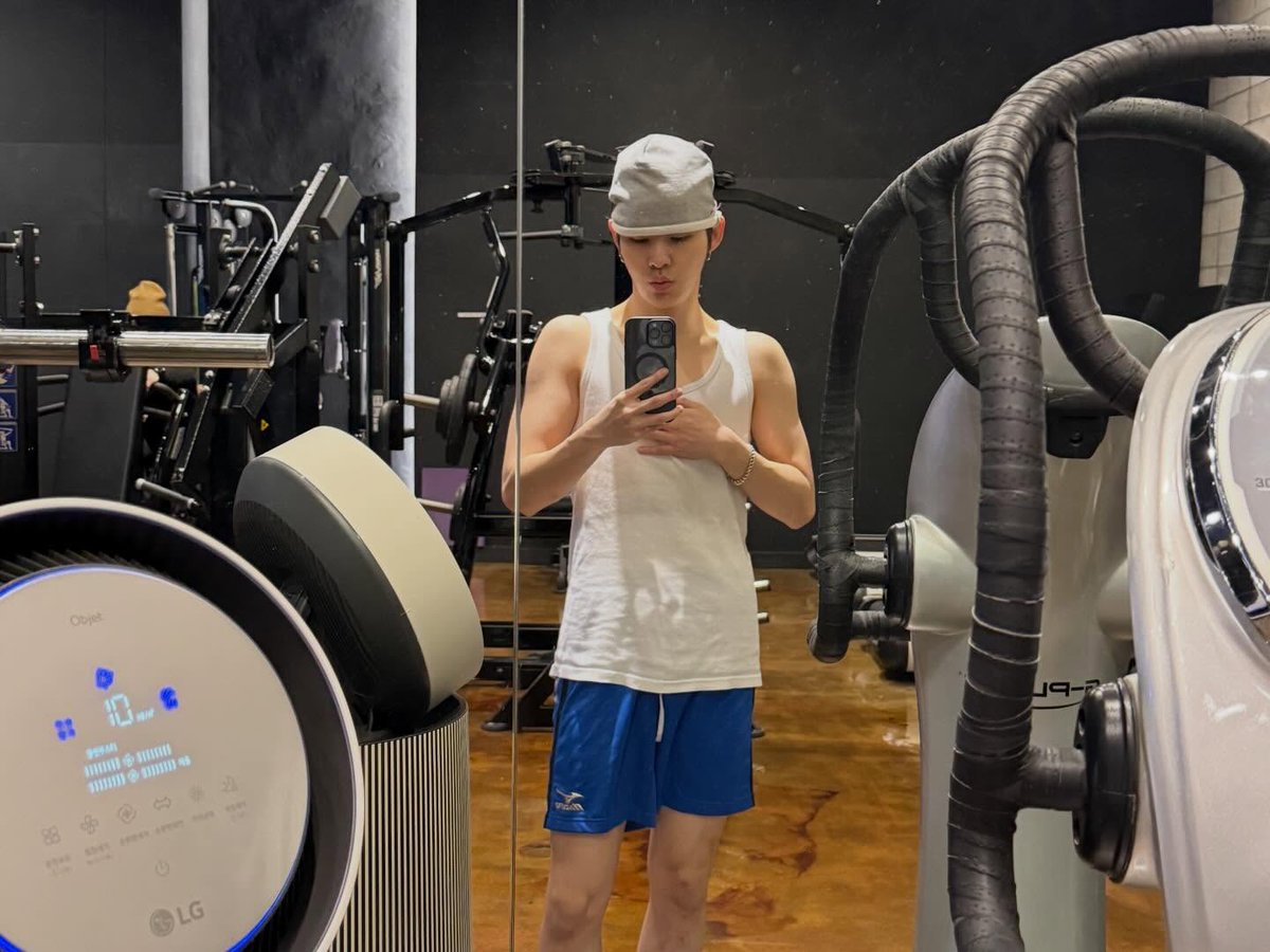 dzYhertz's tweet image. [310326] 📸
LEE JUNMYEONG's threads 🫠

#WAYF #RIAN #LEEJUNMYEONG #이준명