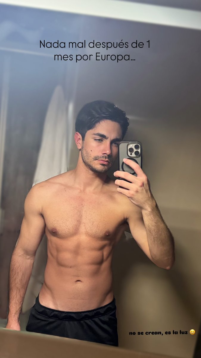 Celebrity LAT tweet media