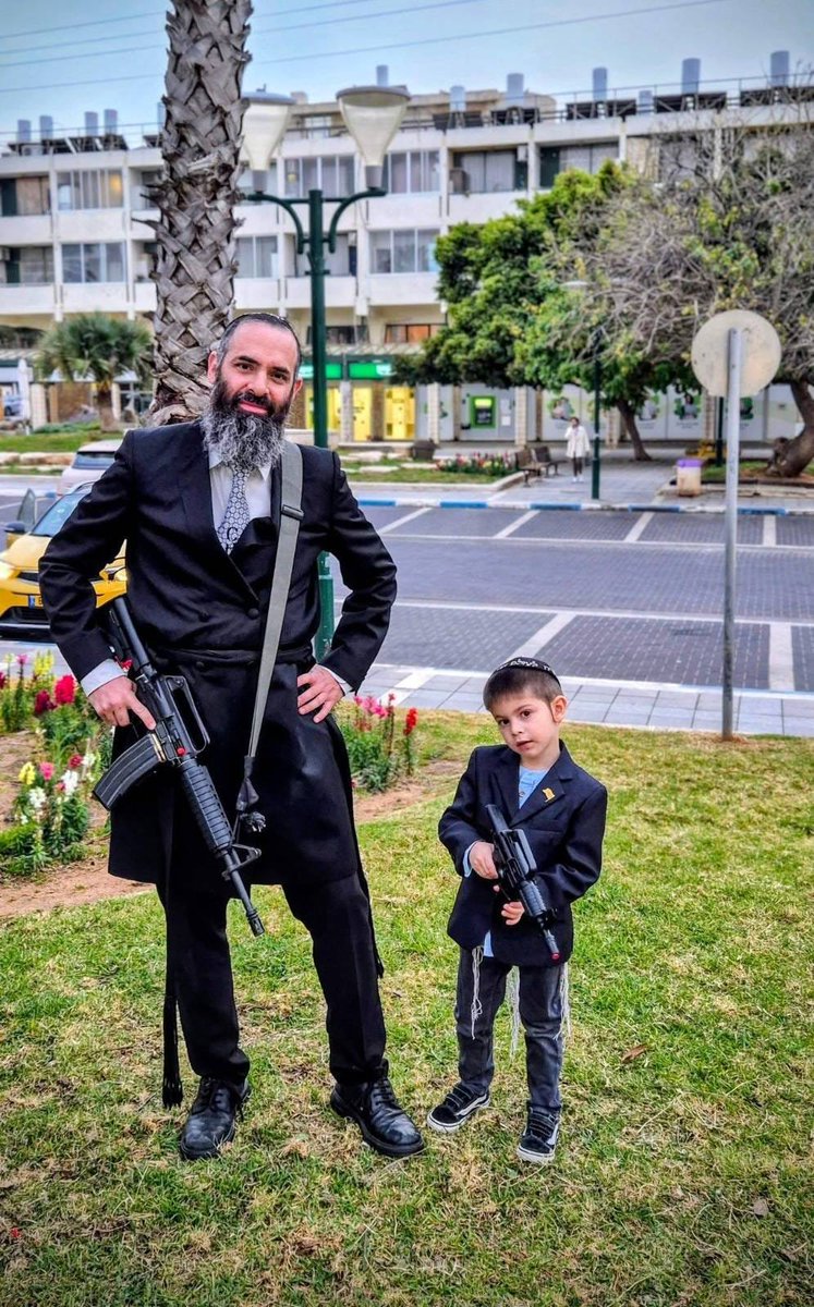 Apocalyptic Thinker tweet media