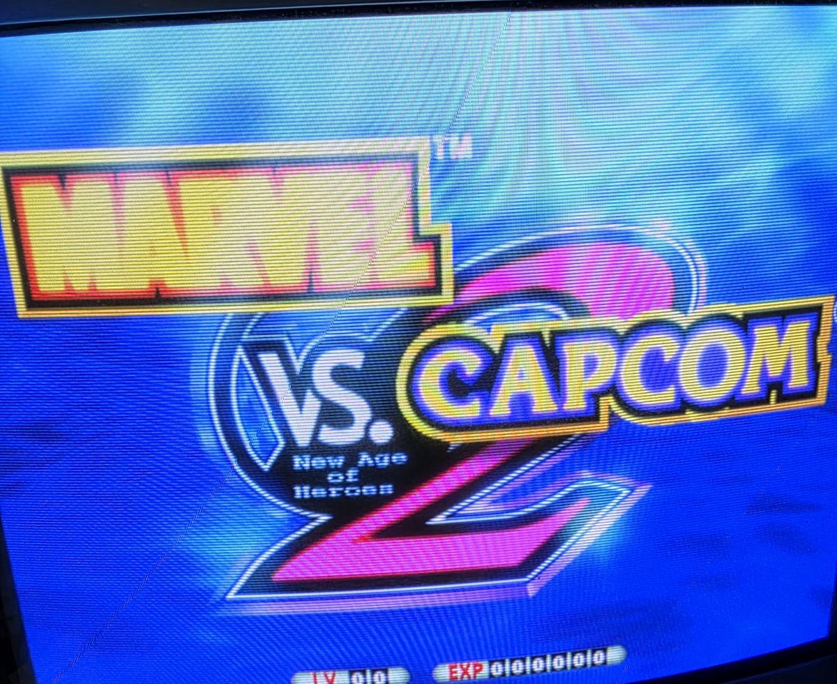 Venta de sega naomi con marvel vs capcom 2 con bios multiregion con esta le puedes cambiar la region al juego  incluye cables naomi y io board el precio es de 10 mil pesos mando fotos y videos