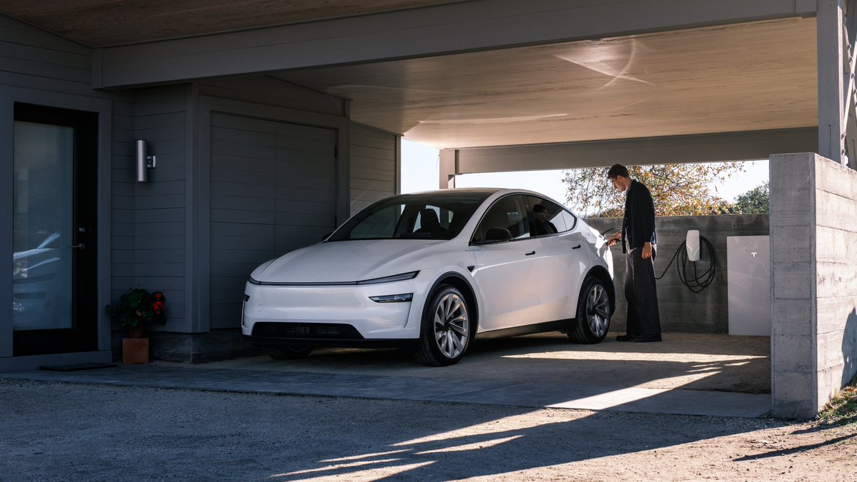 Tesla Japan tweet media