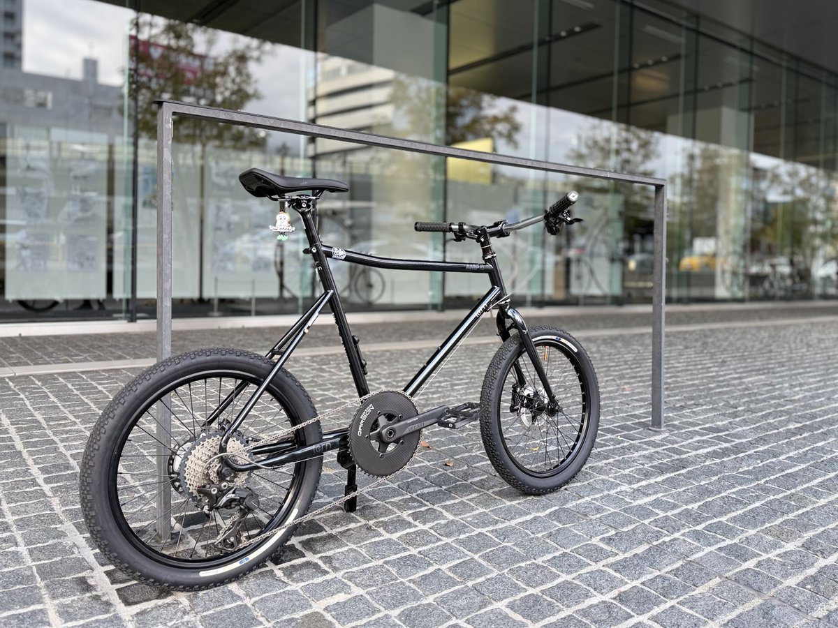 kazu_papan's tweet image. #3月を写真4枚で振り返る

・AMP F1の修理&amp;amp;リメイク完成！
・えむぴさんと泉南ポタ！
・VLMメンバーの4人で16インチ会！
・vergeP10にTIOGA POWER BROCKの451(20×1.6)装着！

#vergeP10 #BROMPTON #AMPF1