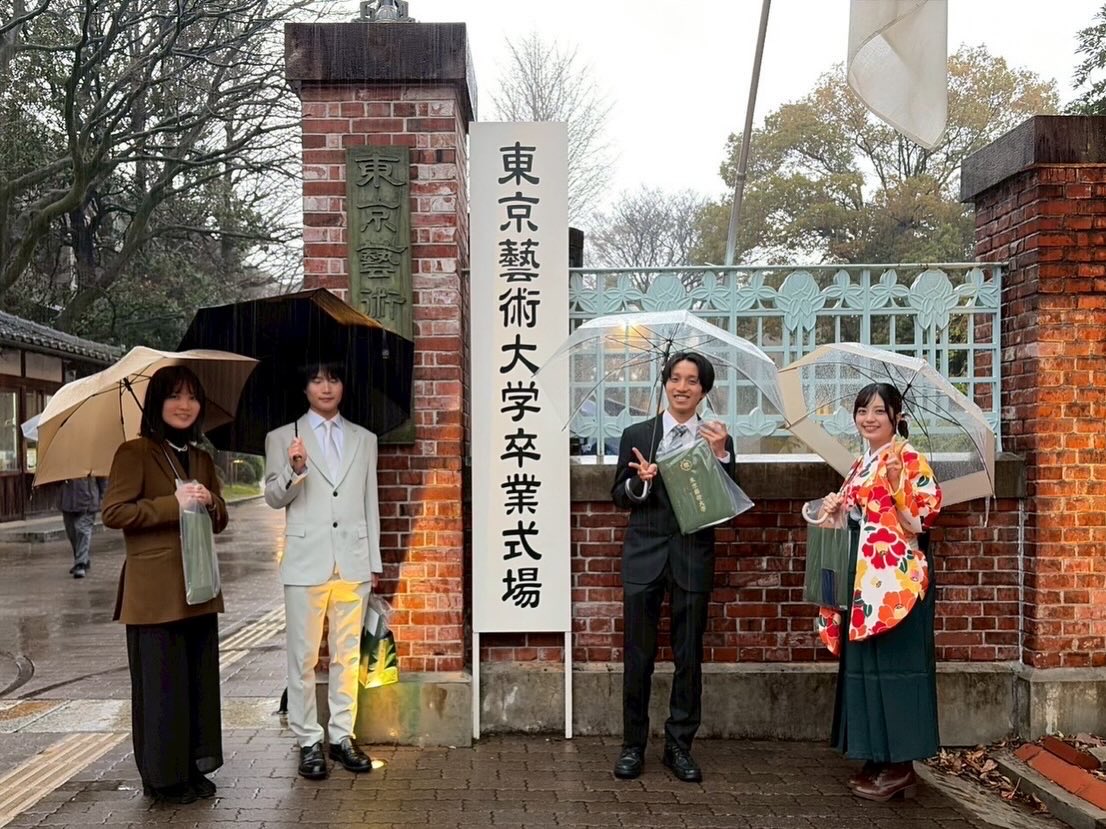 tomoda_fg's tweet photo. 3/5

この度、管打楽の首席をいただき、東京藝術大学を卒業いたしました。あわせてアカンサス音楽賞を受賞いたしました。

4年間を通して、沢山の出会いと学びがありました。本当に充実した時間だったと思います。

卒業後も心機一転、励んで参ります。 https://t.co/ve69TxUpUn