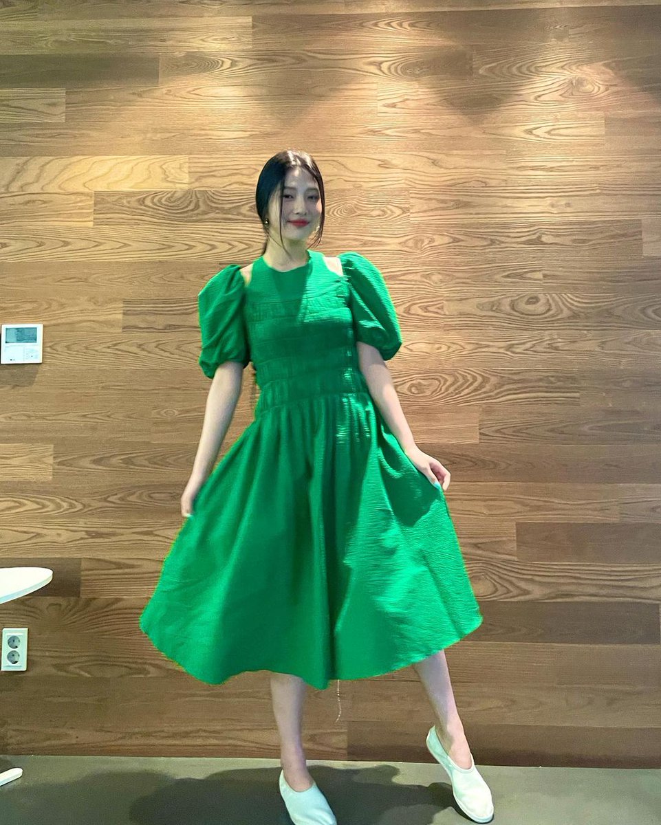 𝒜dara tweet media