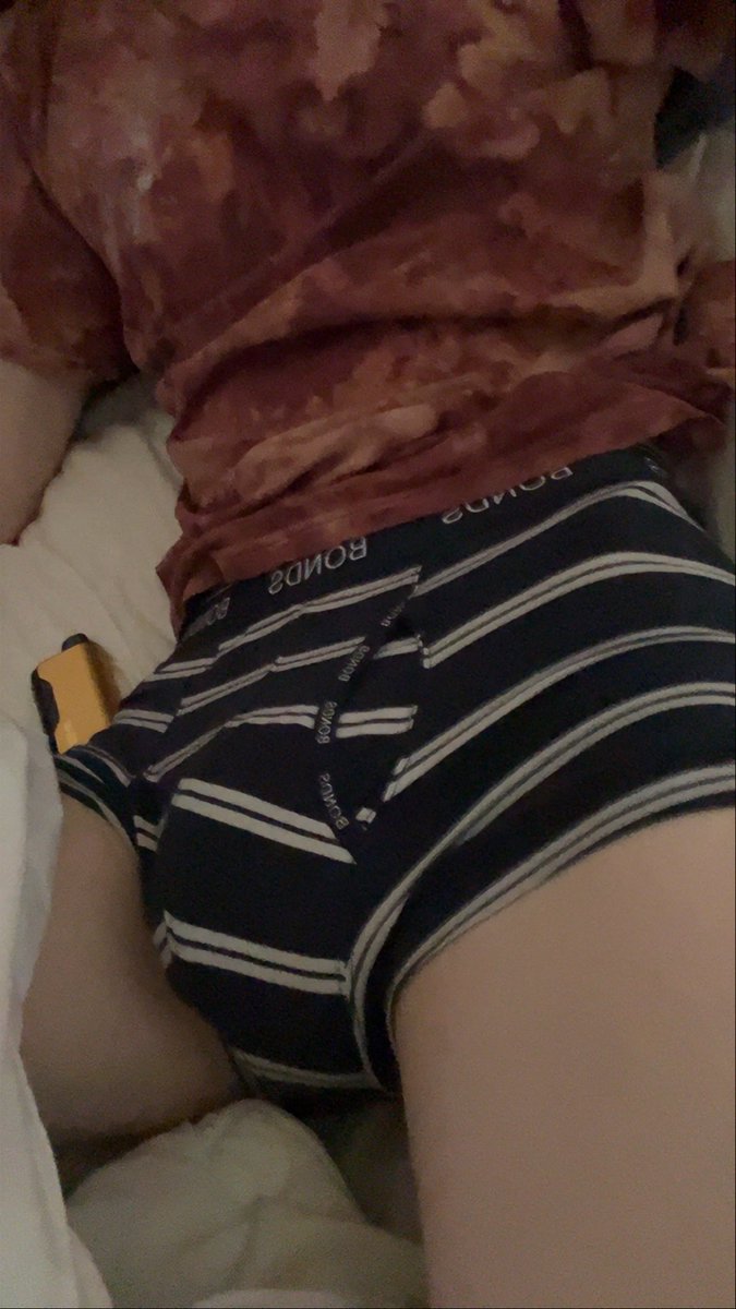 twigsly 🦴 tweet media