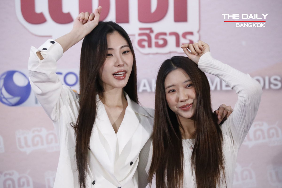 “นานะ-เม” ในงาน พิธีบวงสรวงรับขวัญ ซีรีย์ “เรียกแด๊ดสิธาร”
#บวงสรวงรับขวัญเรียกแด๊ดสิธาร
#เรียกแด๊ดสิธาร
#YourDearDaddyTheSeries
#นานะเม
#NanaMae