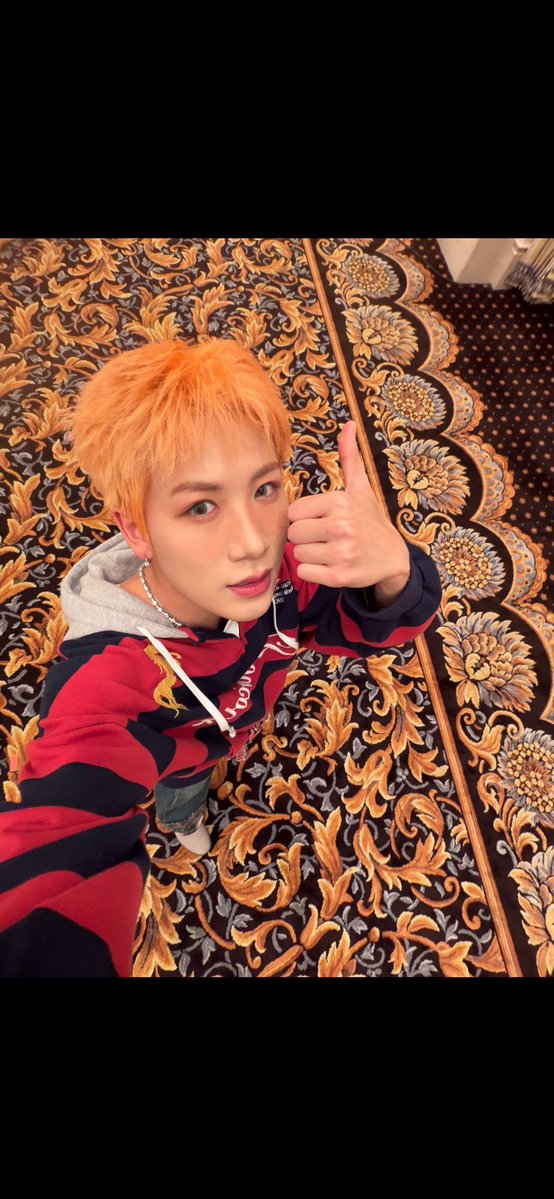 むむむ tweet media