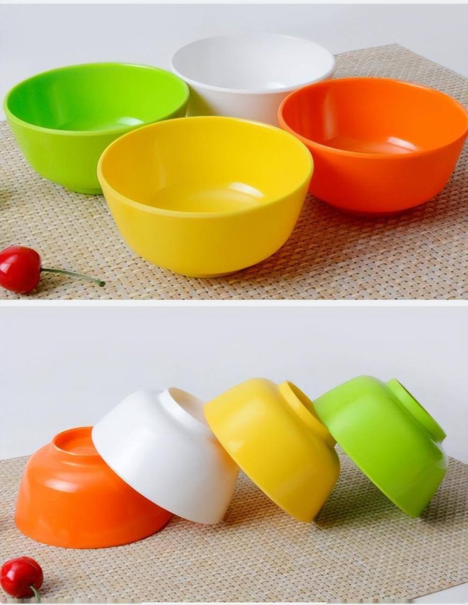 addiegadams's tweet image. "Morning bite  — fresh berries + cold oat milk = cozy start "