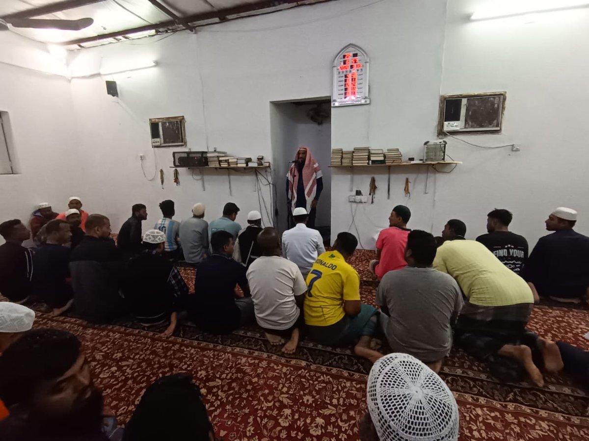 dawah2020sakaka's tweet photo. الجولات والمحاضرات الدعوية لدعاة الجاليات 

#نجاة https://t.co/T8jUwHK5Tr
