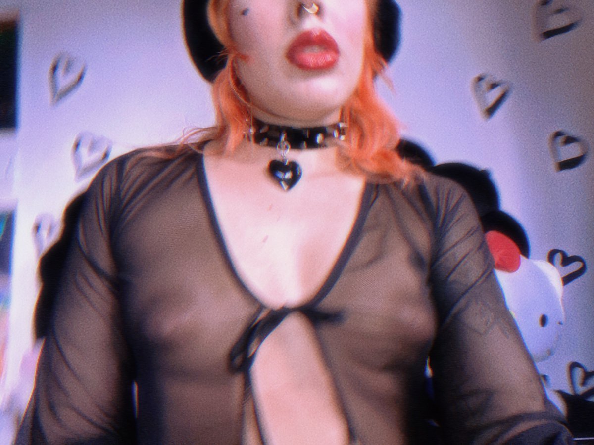 sweet bloom🖤 tweet media