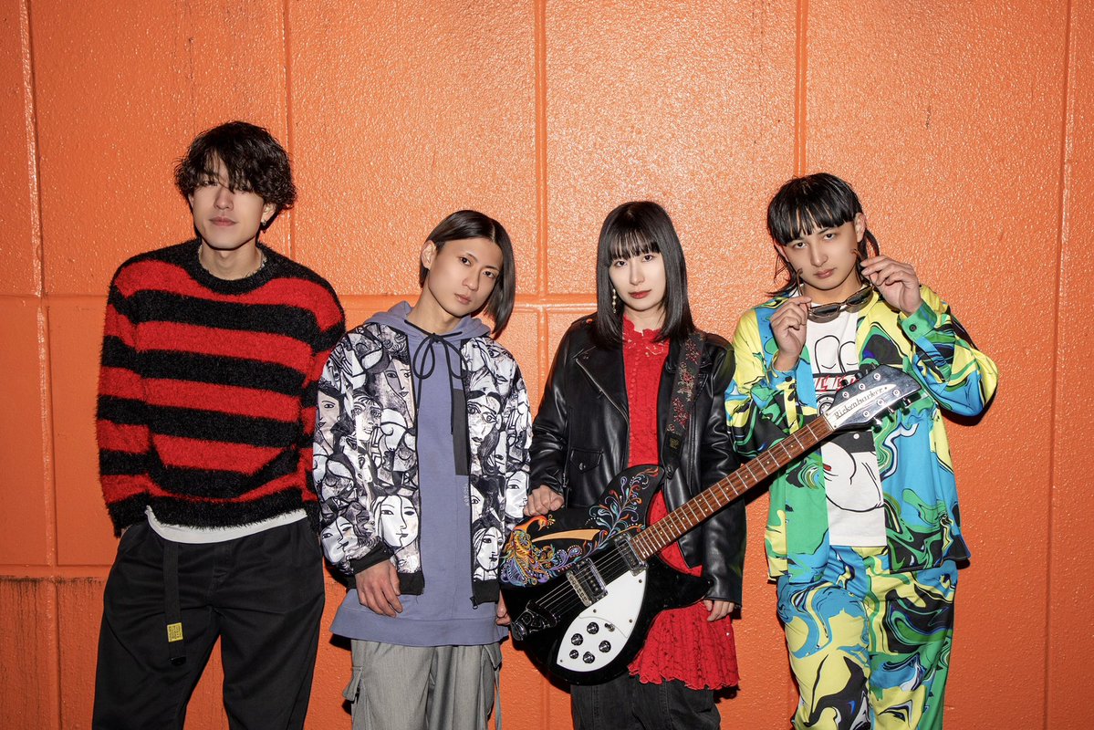 ロッカ tweet media