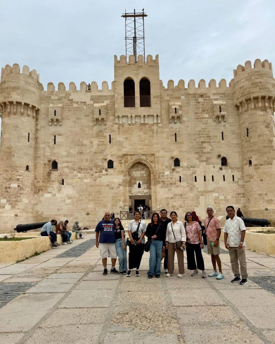 Travel With KHAKI tweet media