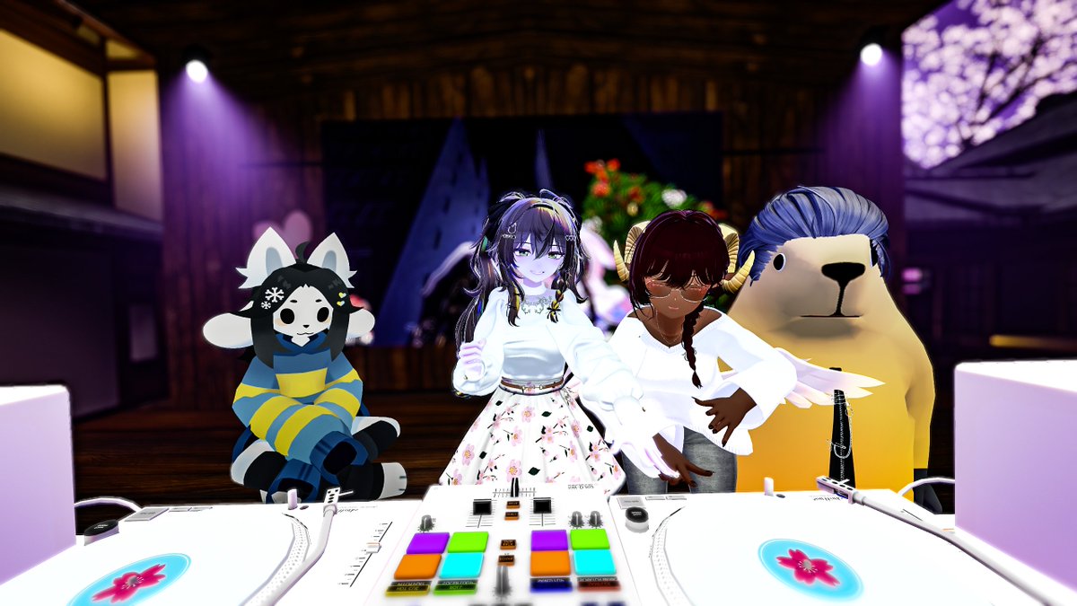 IWieldKeys VRイベントカメラマン tweet media