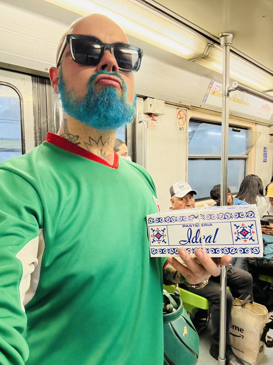 Johnny Carmona 🧜🏼‍♂️ tweet media