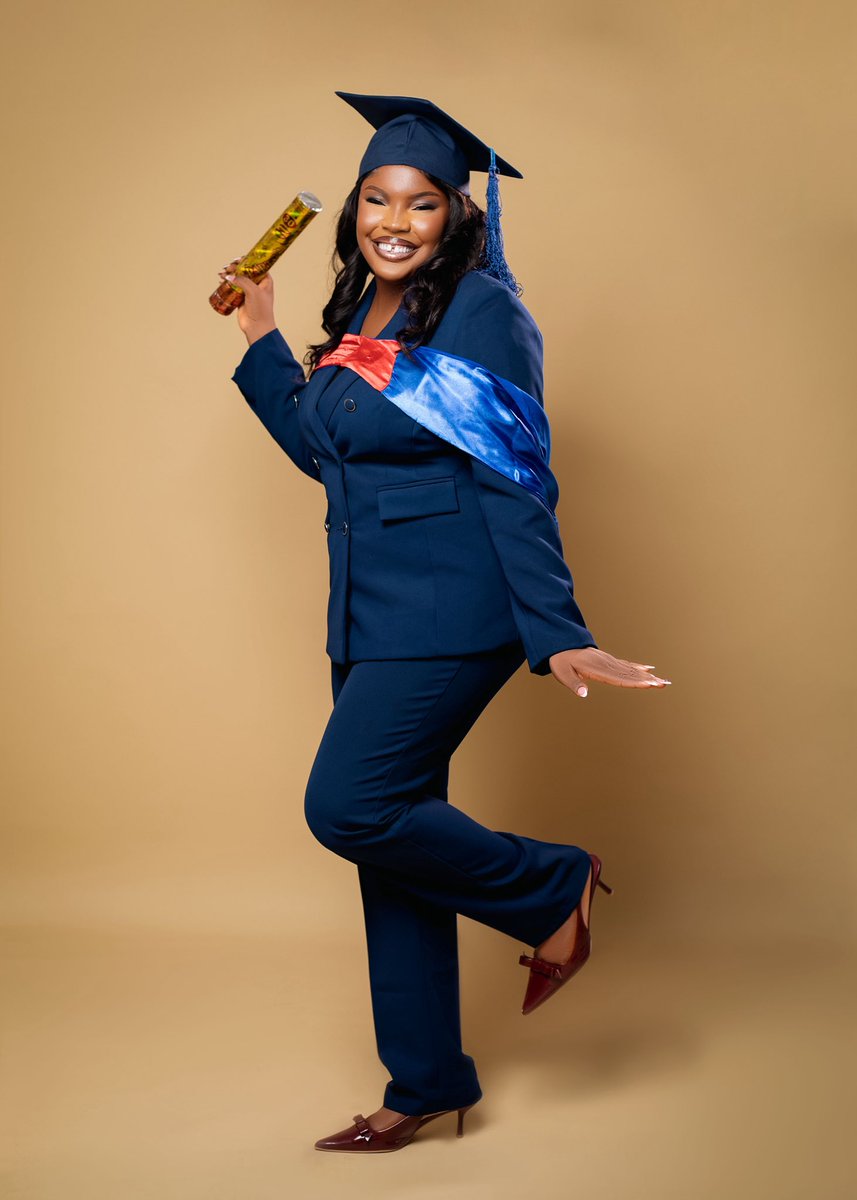 FIFI🌟 tweet media