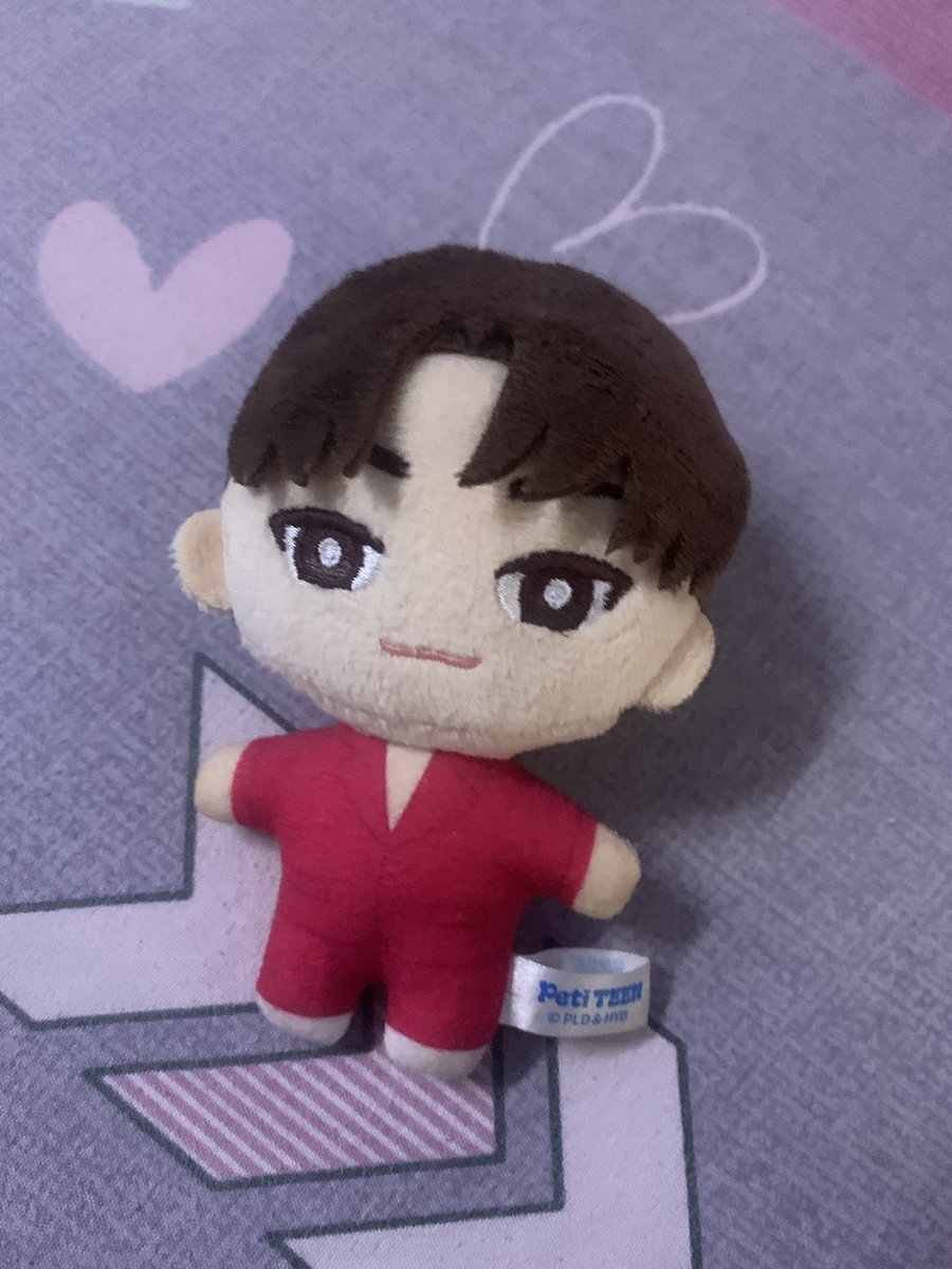 wts dino petiteen sector 17 doll 

💰RM10 exc local postage 

📌 used few times for taking pic 
📌 local postage : RM8.50 WM, EM need to check posscode 

Do mention after DM ya 🫶🏻 

DM to buy 🩷 #pasarSVT #pasarseventeen