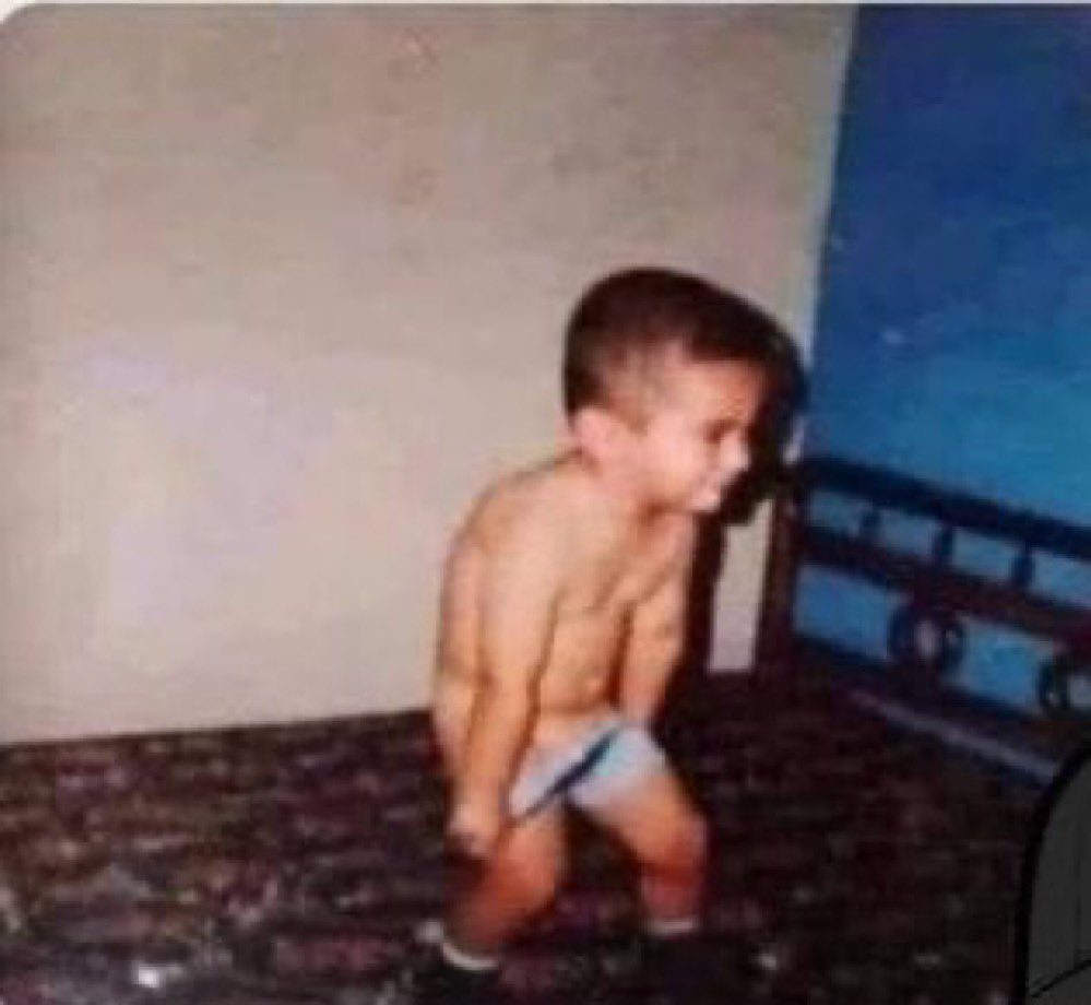 Iampaquetta tweet media