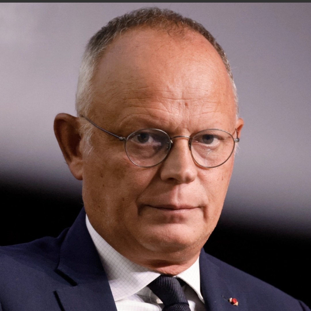 gauchecaca tweet media