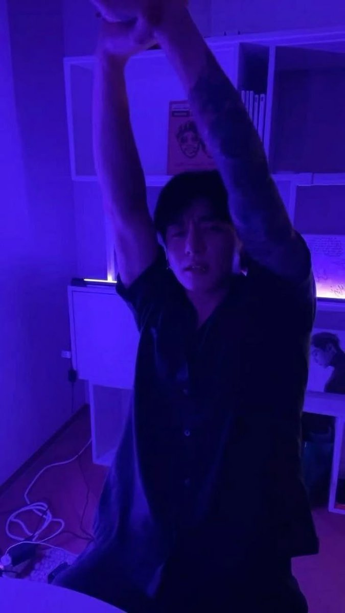 radiergummi tweet media