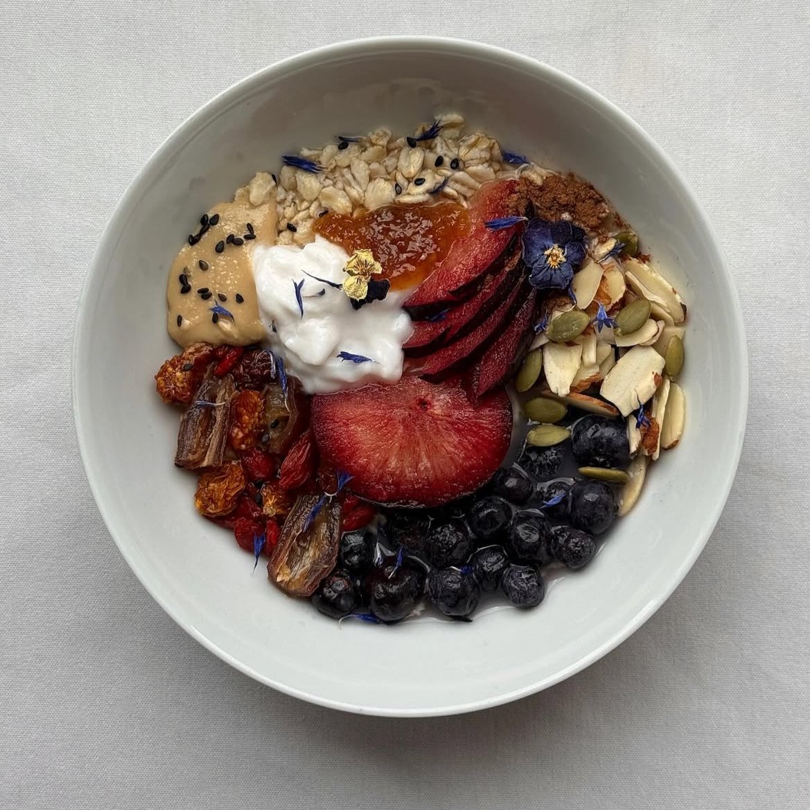 yue_juni's tweet image. plum, rose, tahini, coconut yogurt, blueberries, dates, goji berries, almonds, pumpkin seeds
or
stewed asian pear, raspberries, dates, goji berries, black sesame seeds, cinnamon?