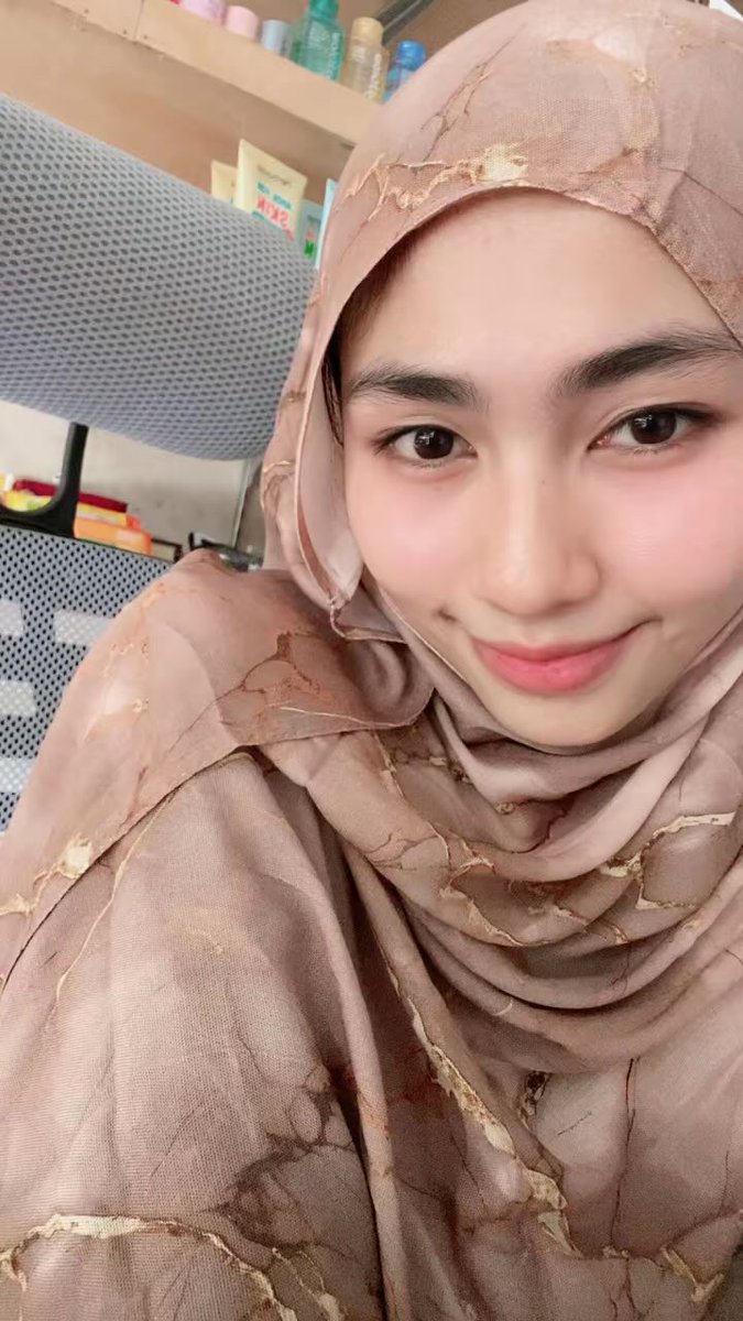 Emy Okta tweet media